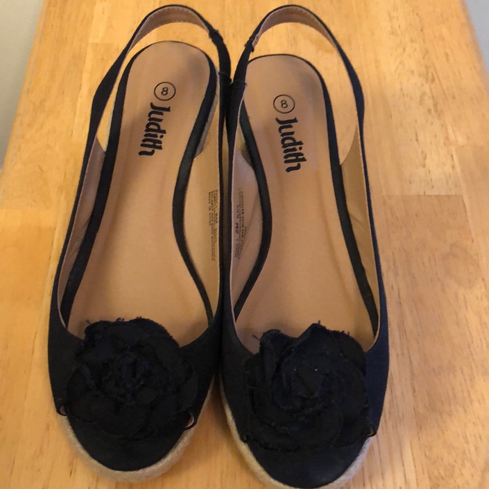 Judith slip on sandals